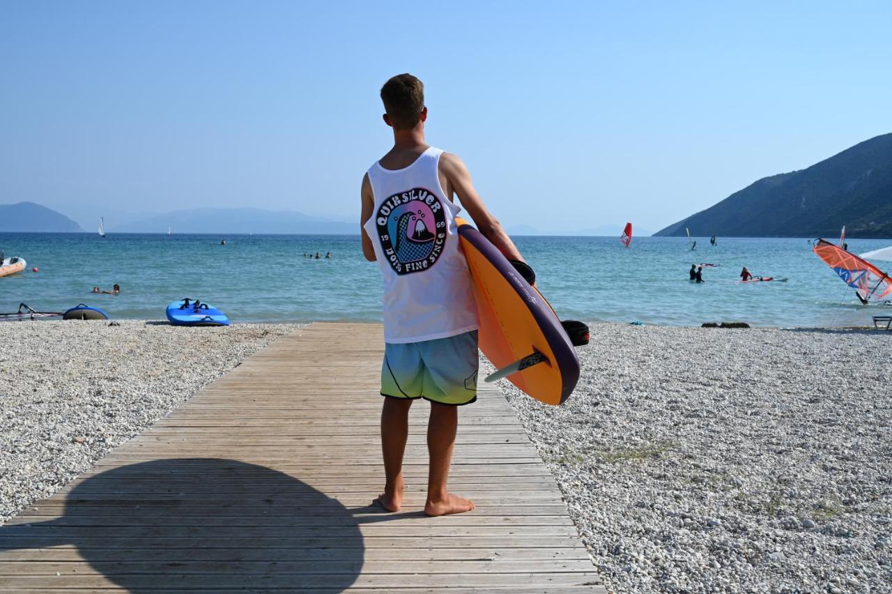 Surf Hotel 瓦西利基 外观 照片