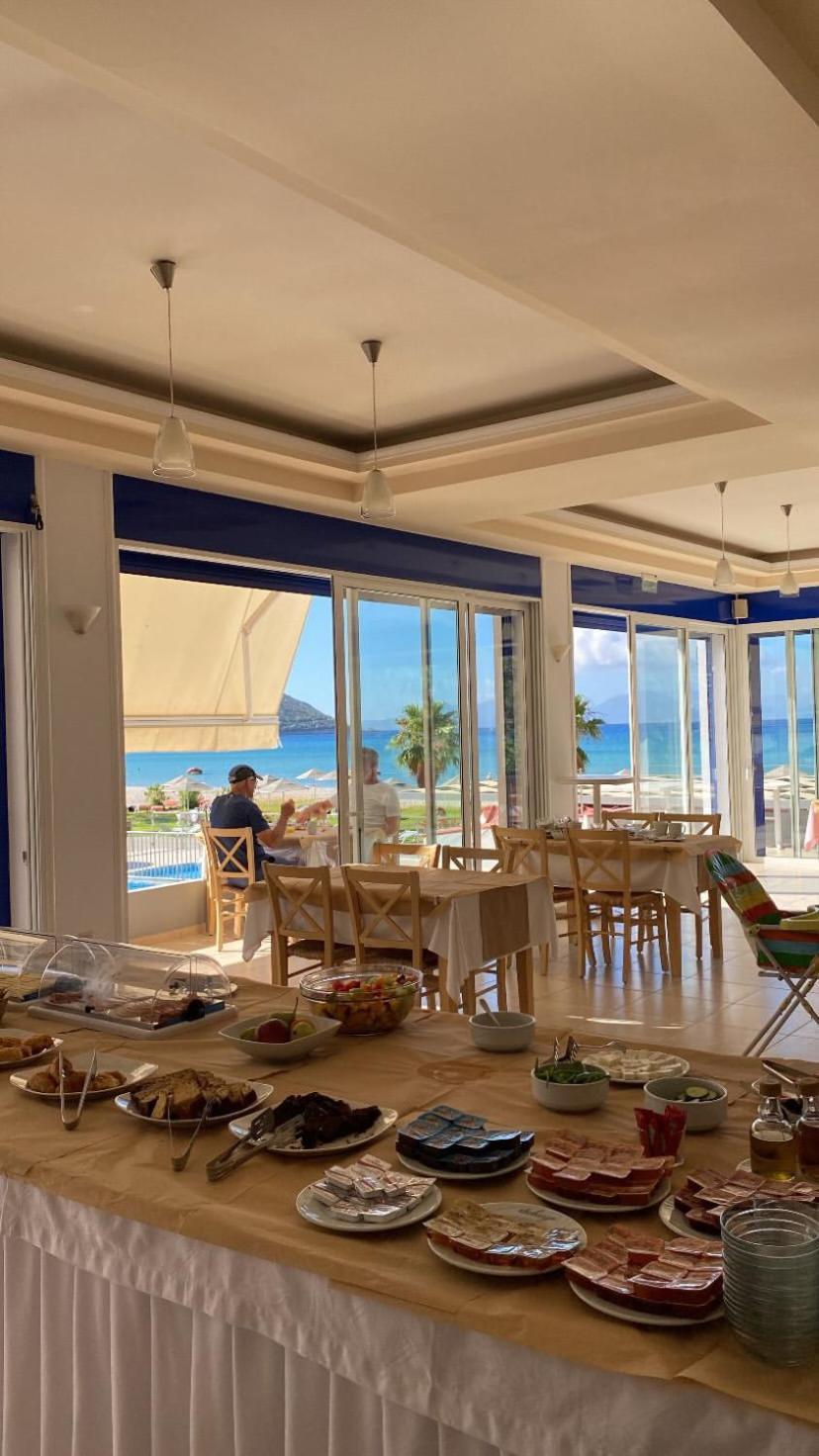 Surf Hotel 瓦西利基 外观 照片